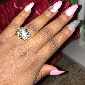 Meet your Posher, Richelle